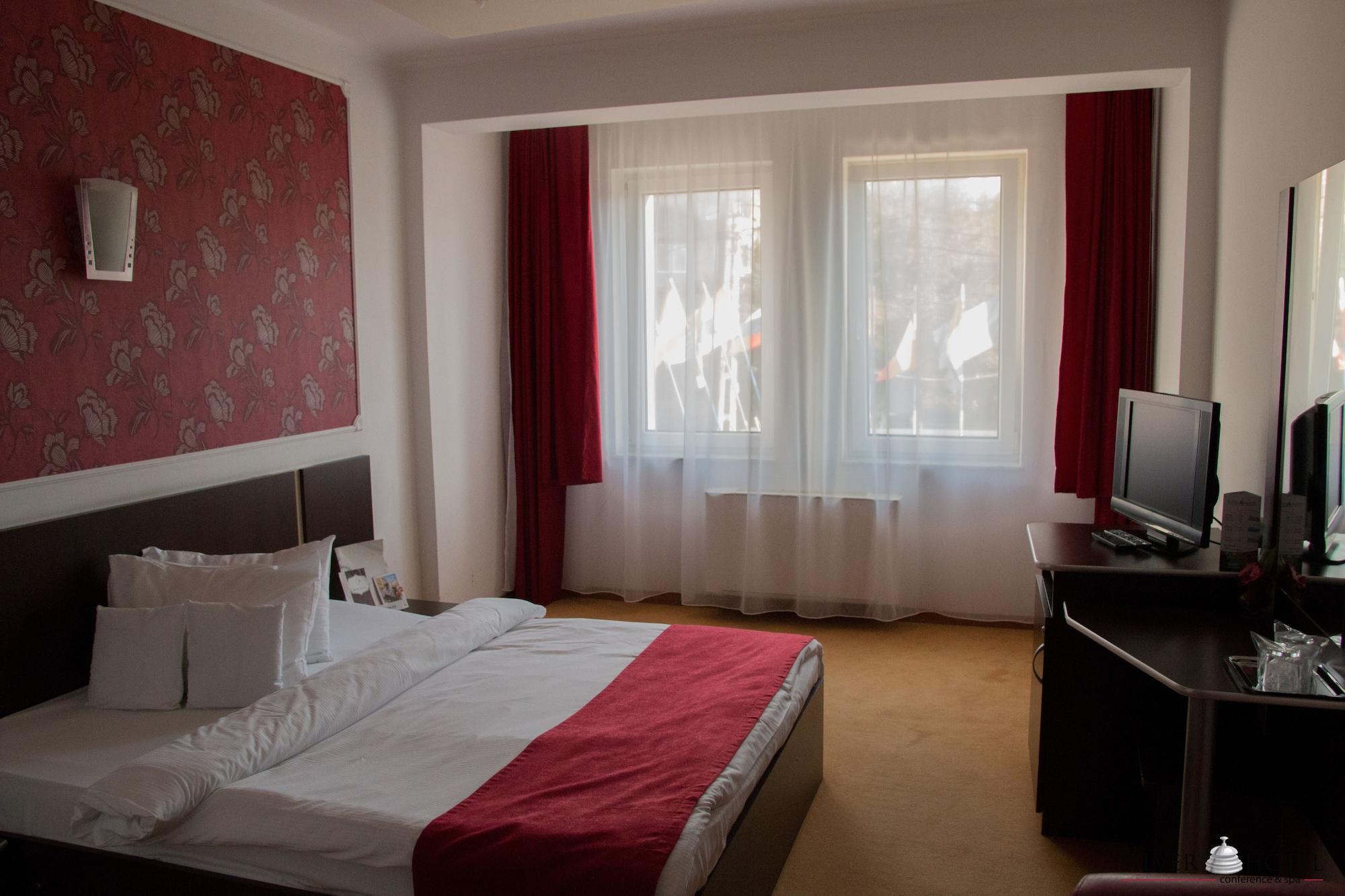Silver Hotel Oradea Exterior photo