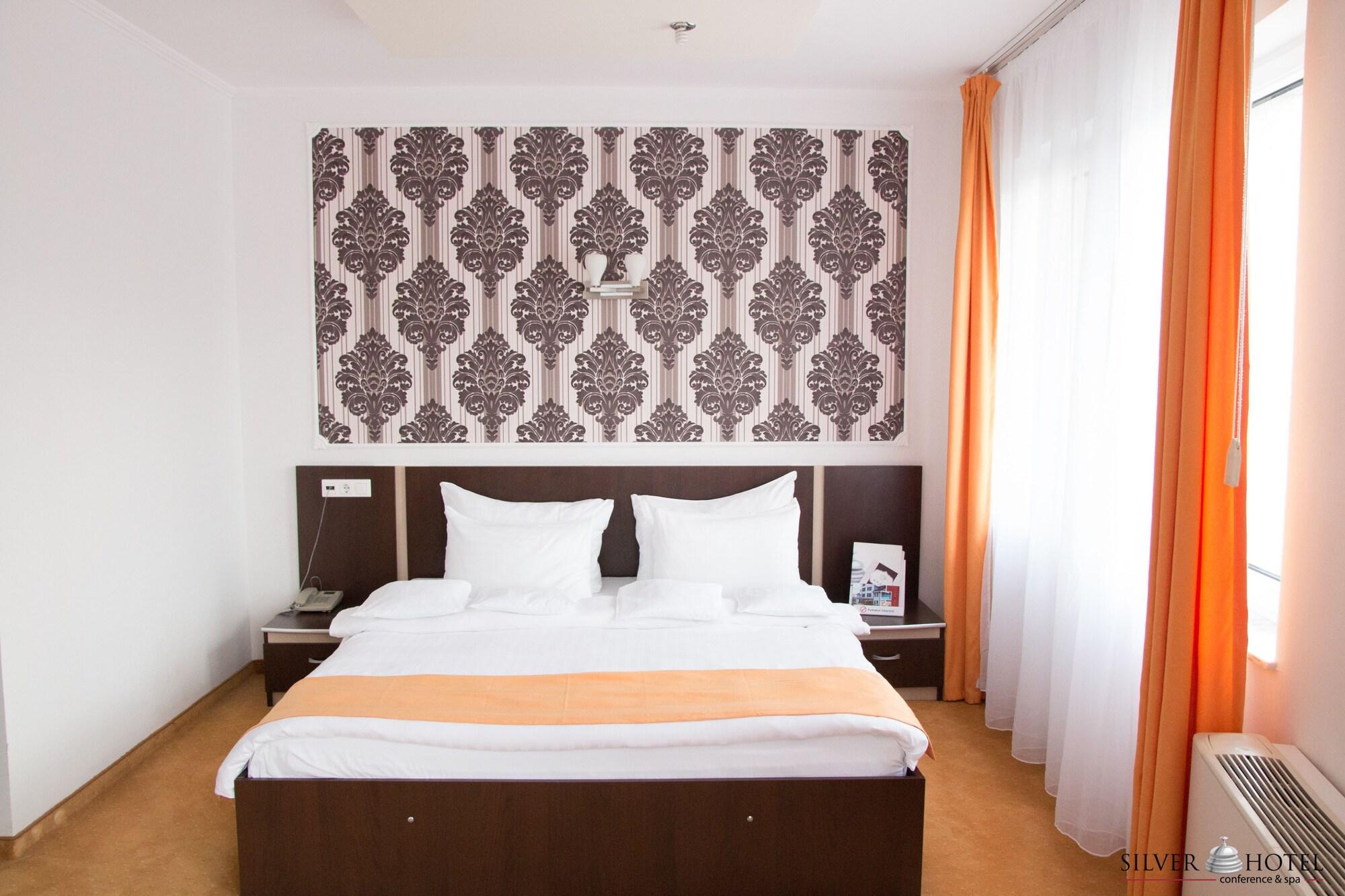 Silver Hotel Oradea Exterior photo