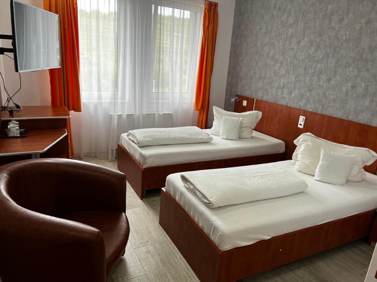 Silver Hotel Oradea Exterior photo