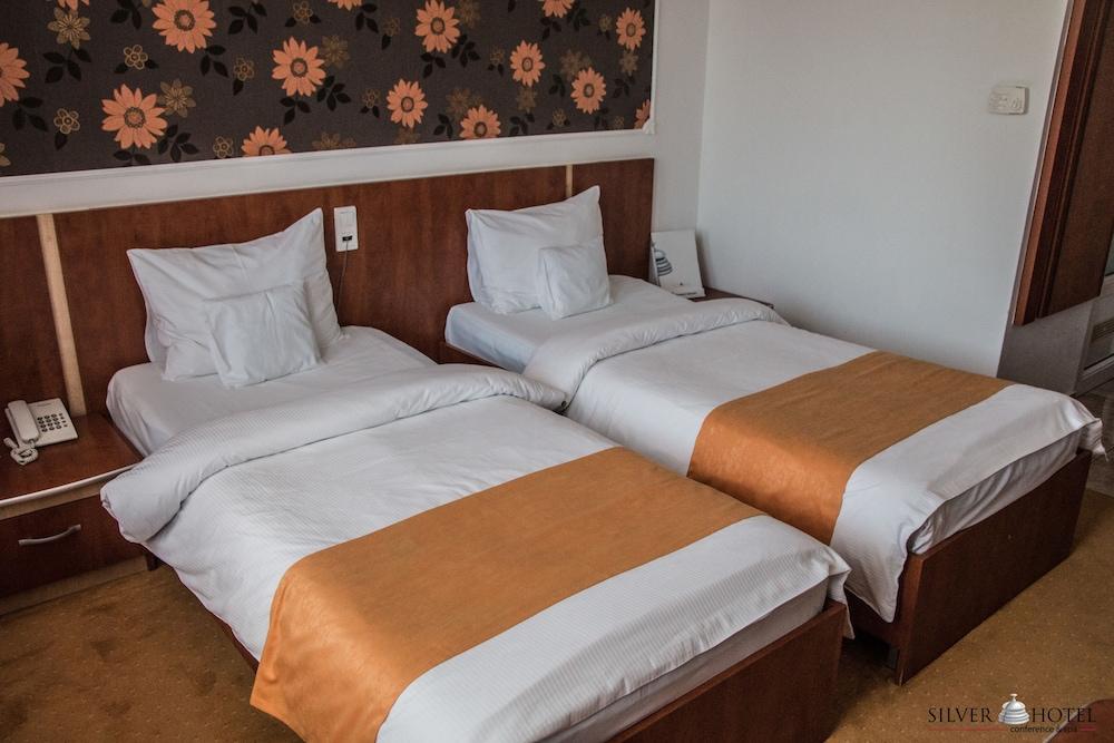 Silver Hotel Oradea Exterior photo