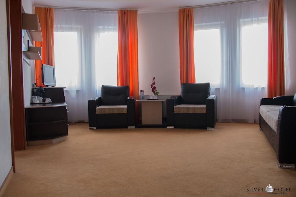 Silver Hotel Oradea Exterior photo